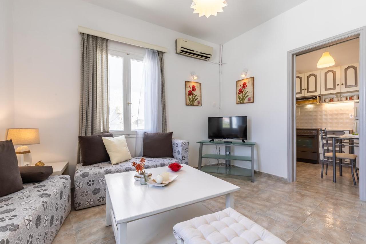 Marialena Rooms Скопелос Екстериор снимка